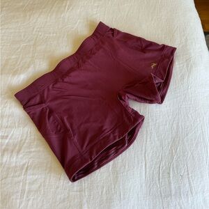 Tracksmith Lane Five Short Tights in Berry (L)